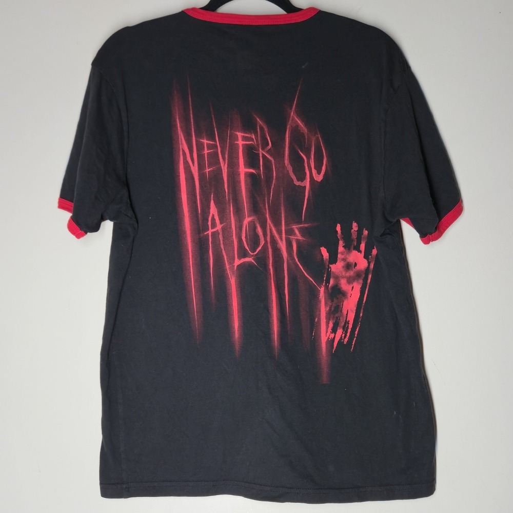 Rare Mens L Halloween Horror Nights Universal 2022 Never Go Alone Ringer T Shirt